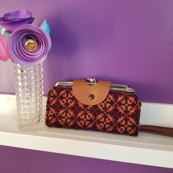 Vintage Knit and Leather WalletxClutch - Picture 1 of 7